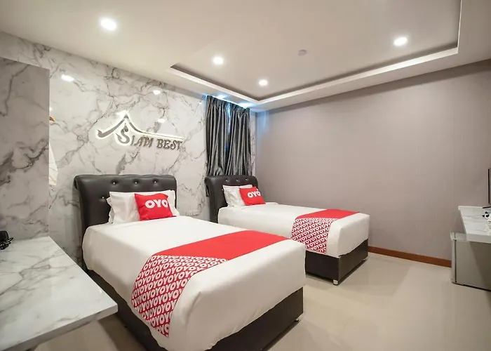 Hotel Oyo 455 Siam 2